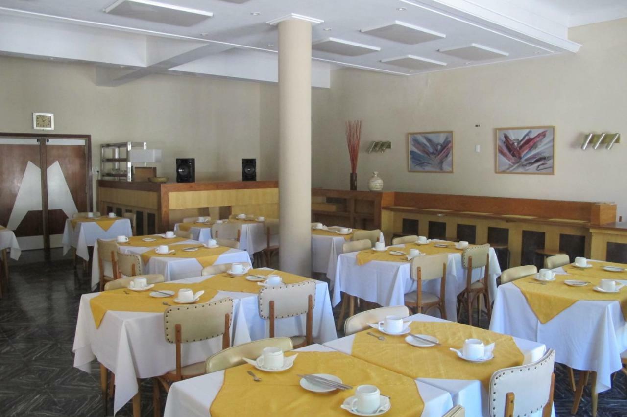 Hotel Emperador Necochea Exterior foto